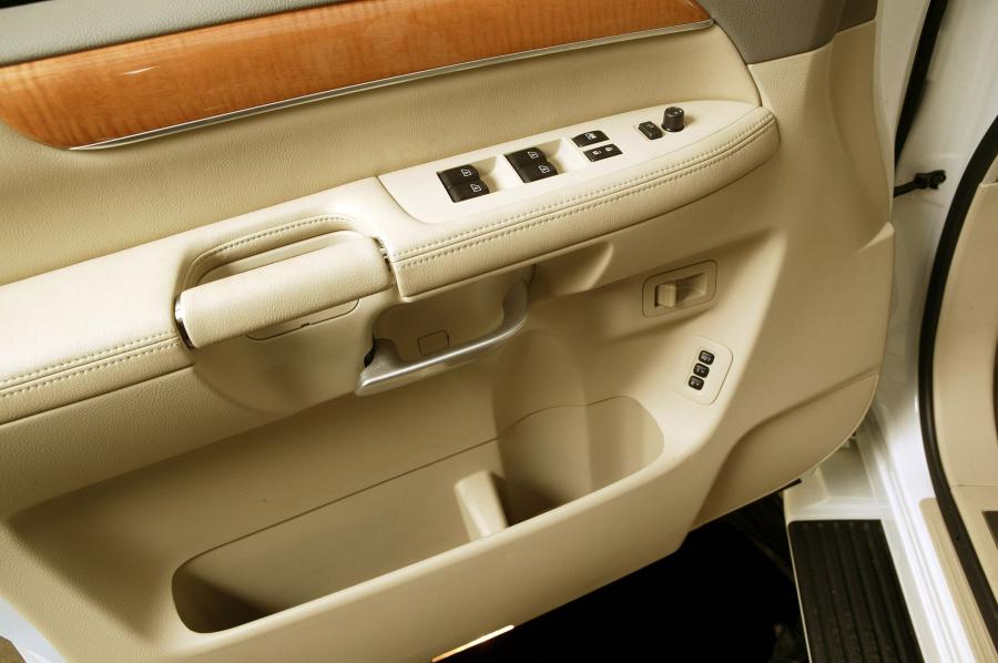  Infiniti QX56 2008 года  (фото 10 из 56)